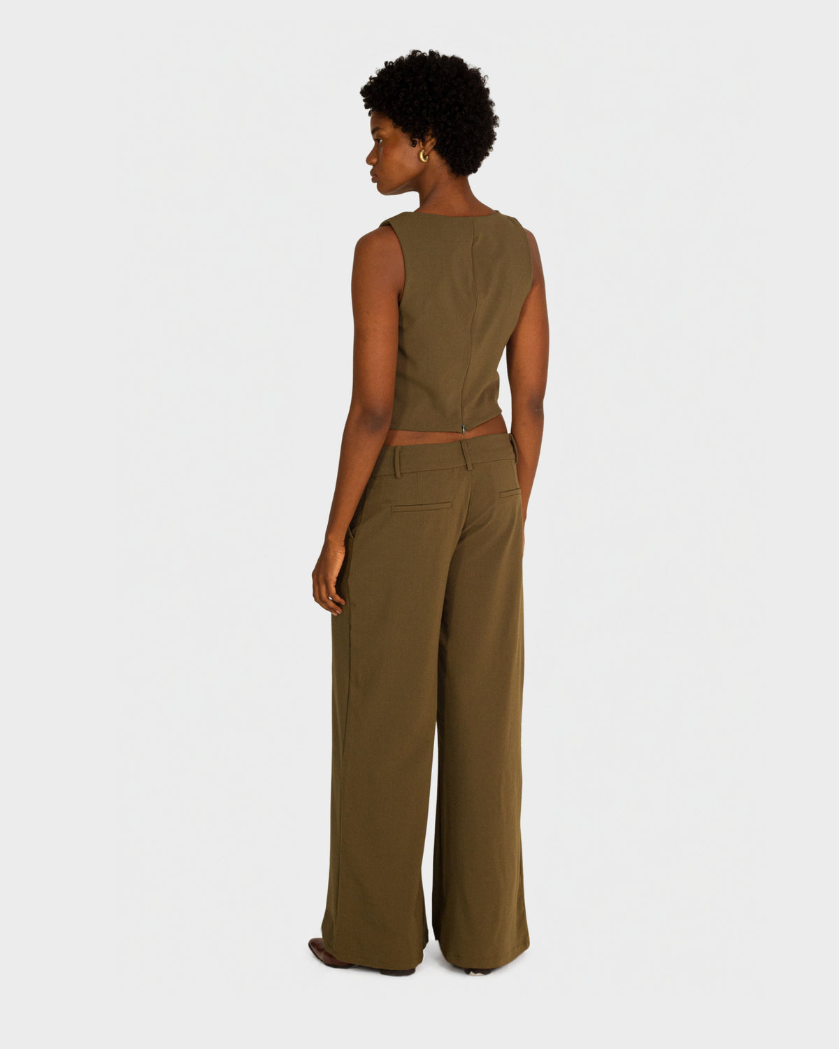 Calça ampla de alfaiataria